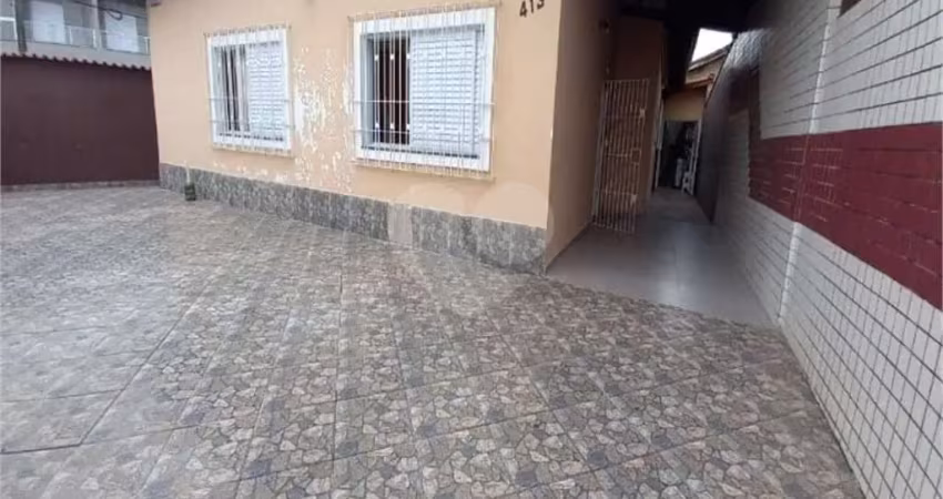 Casa com 3 quartos à venda na Rua Maria Beltrame Borloni, Vila Caiçara, Praia Grande