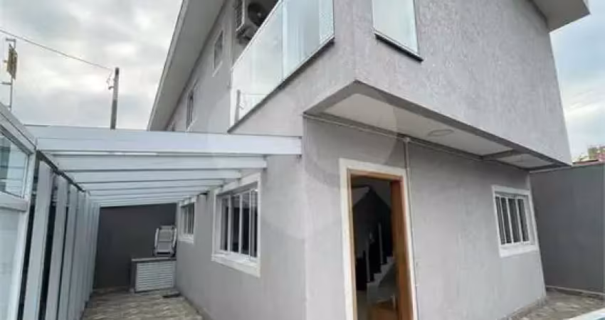 Casa com 3 quartos à venda na Rua Uruguai, Guilhermina, Praia Grande