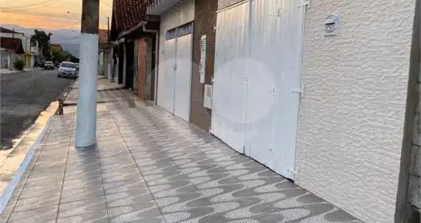 Casa com 2 quartos à venda na Filomena Mustach, Jardim Anhangüera, Praia Grande