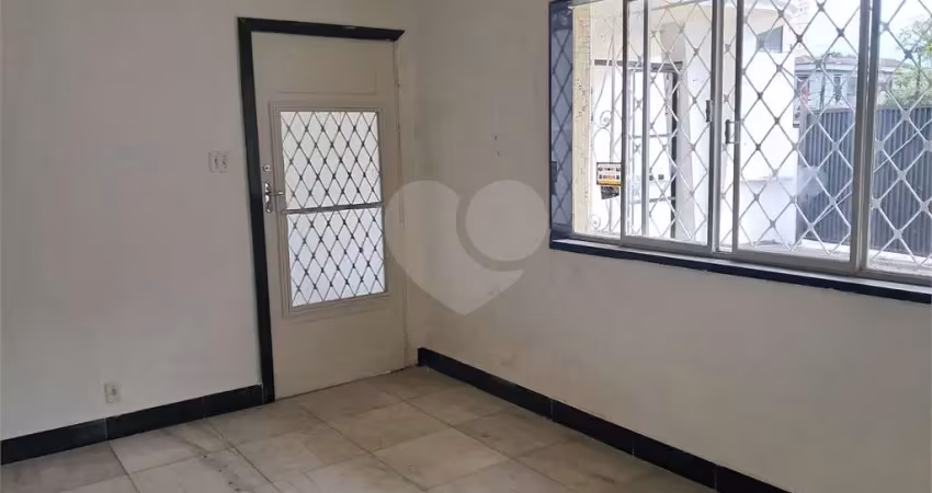 Casa com 3 quartos à venda na Avenida Siqueira Campos, Embaré, Santos