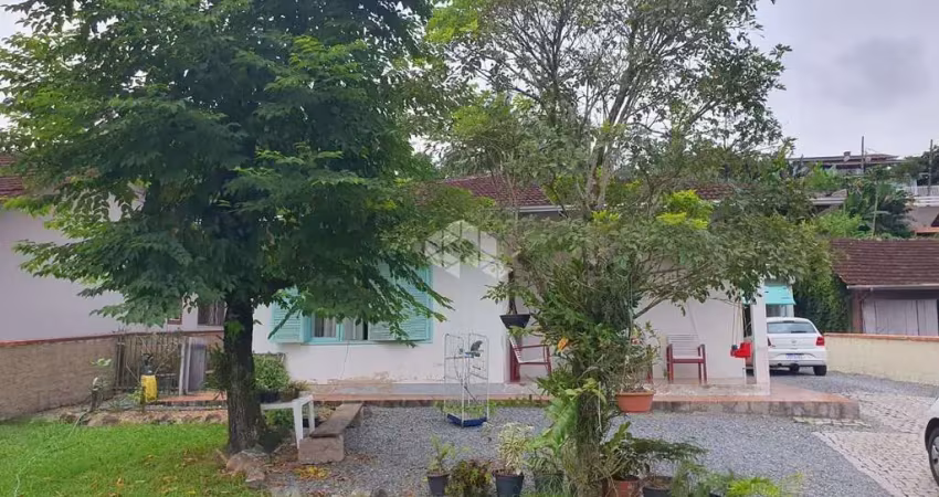Terreno à venda na Rua Bagé, 165, Anita Garibaldi, Joinville