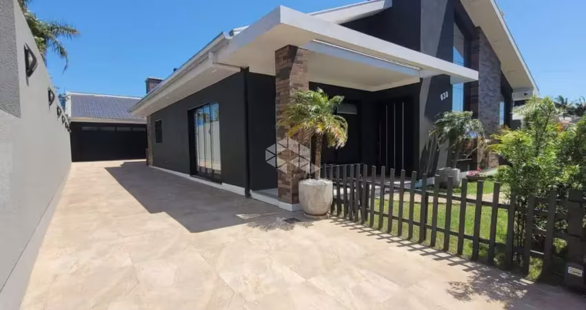 Casa em Atlântida 04 suítes 03 vagas
