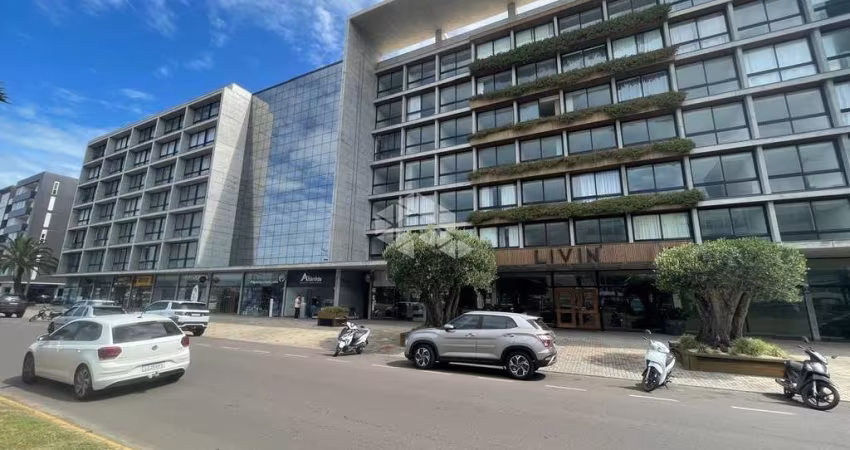 Apartamento no Livin 01 dormitório/quarto, 01 vaga mobiliado em Atlântida