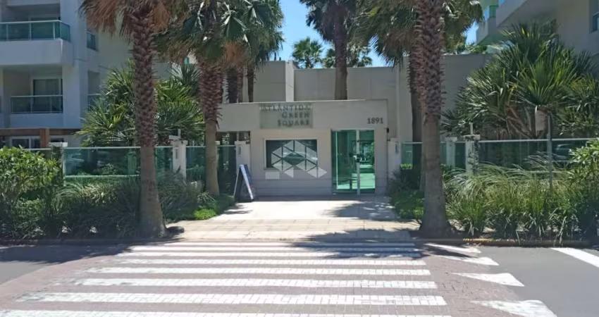 Apartamento de 3 dormitórios, suíte, living 3 ambientes com duas sacadas no coração de Atlântida
