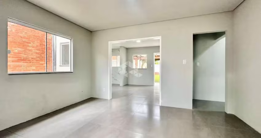 Casa 2 dormitórios, próximo ao mar,  centro de xangri-la