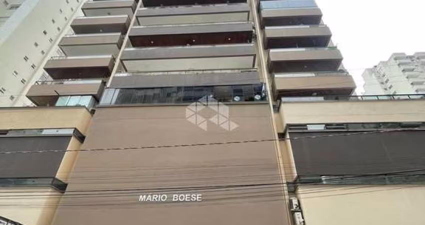 Apartamento 2 Dormitórios 1 Banheiro, 1 Suíte, 1 Vaga de garagem, Centro de Balneário Camboriú