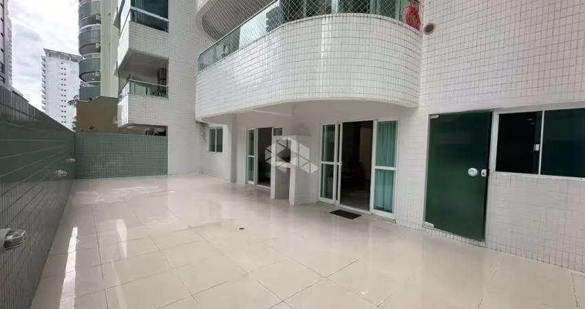 2 Dormitórios, 1 Banheiros, 1 Suíte, 1 Vaga de garagem
