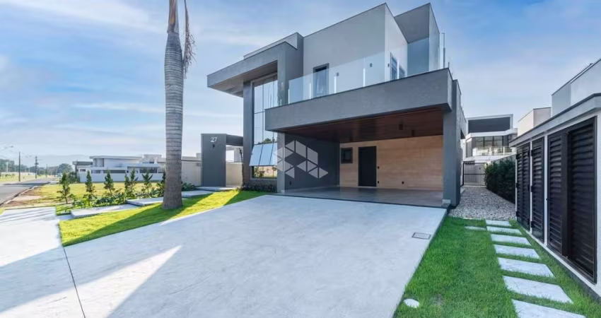 Belíssima Residência alto patrão com luxo total  4 suítes no Caledônia .