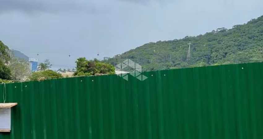 Terreno no Condomínio  Bella Vista Residence Club em Balneário Camboriú