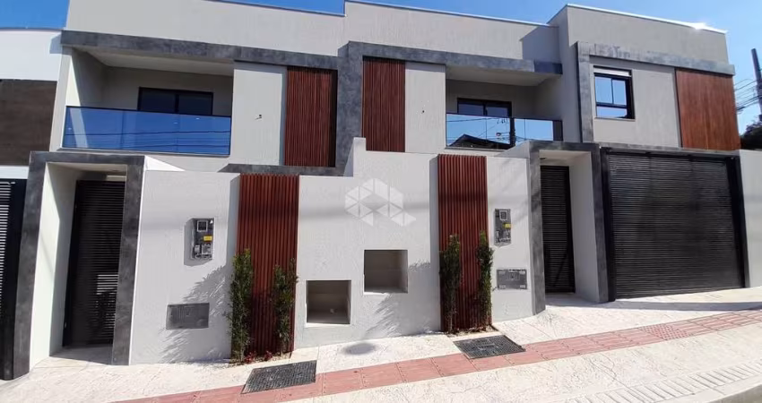 Sobrado alto padrão 3 suítes com piscina Rio Pequeno