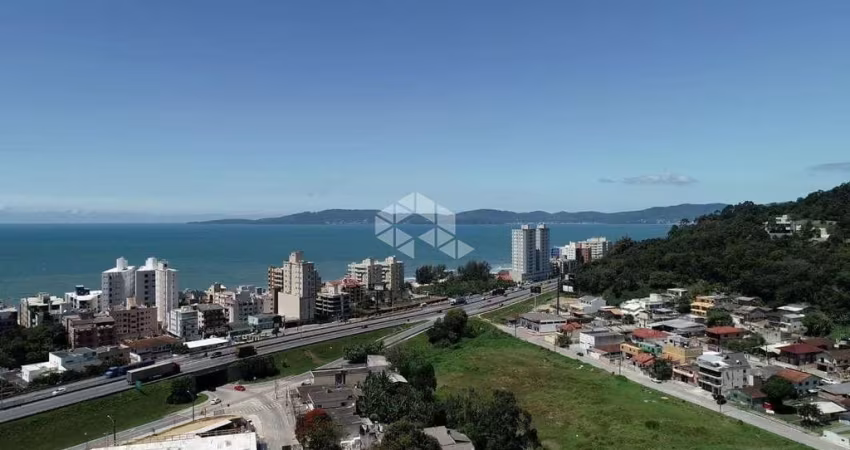Apartamento em construção 2 suítes e 1 vaga 500 metros do mar em Itapema