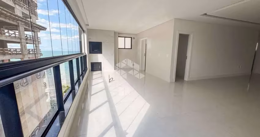 Apartamento 03 dormitórios sendo 03 suítes e 02 vagas de garagem