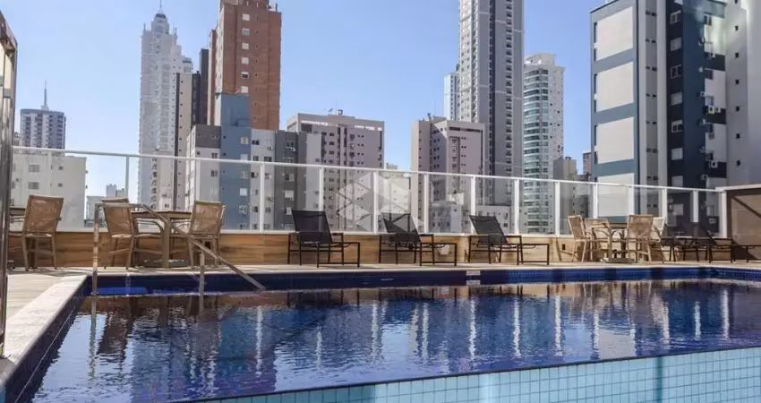 Apartamento decorado 03 quartos , 03 suítes e vagas de garagem