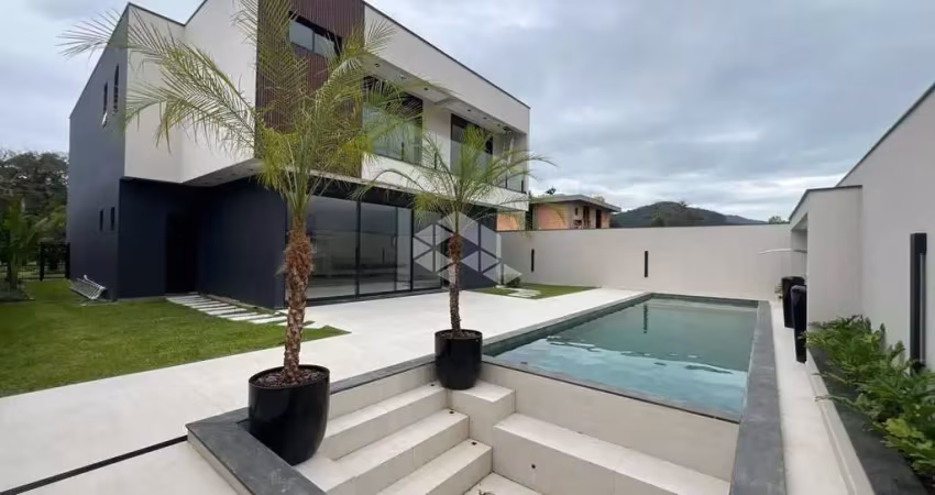 Casa em condomínio fechado com 5 quartos à venda na Ivo José Rebello 610, 1, Santa Regina, Camboriú