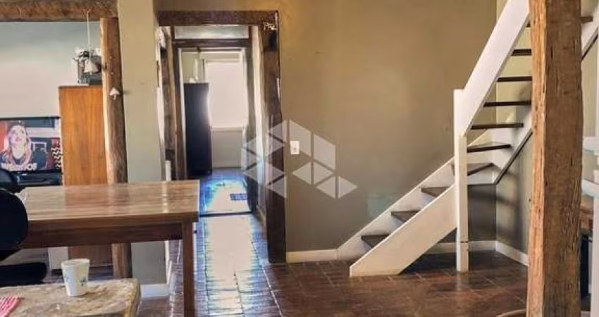 Cobertura com 191 m², 3 dormitórios, 1 suíte, transformados em 1 dormitório