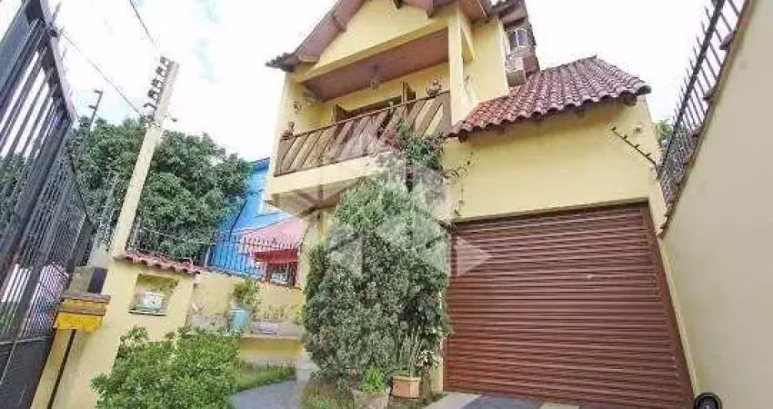 Ótimo sobrado com 165m², 3 dormitórios, 2 vagas no bairro medianeira