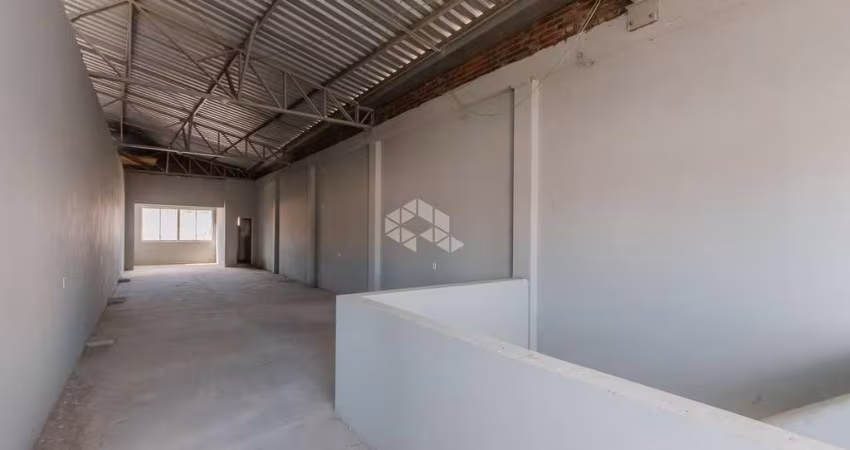 Prédio comercial com 1.200 m2, em ótima localização no bairro Floresta