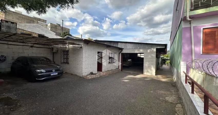 Barracão / Galpão / Depósito à venda na Rua Martim Minaberry, 109, Partenon, Porto Alegre
