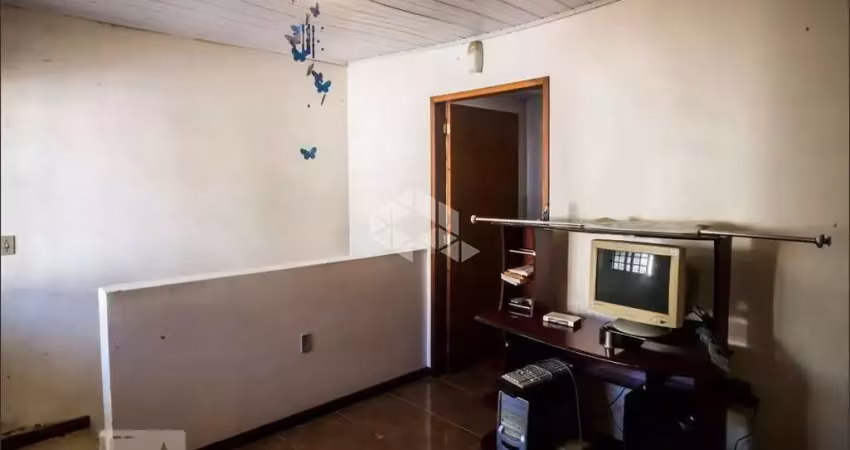 Casa de alvenaria,4 dormitórios ,sendo uma suíte,3 banheiros ,churrasqueira