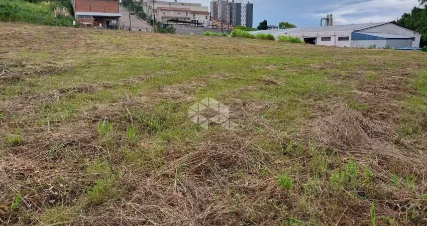 Terreno com 7125.00m² para construção de condominio ou pavilhão industrial.