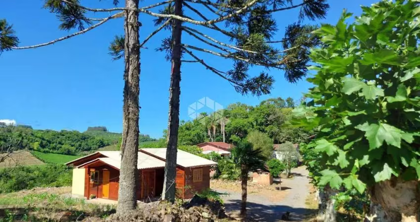 Chácara / sítio com 2 quartos à venda na Linha Armênio, 37, Centro, Monte Belo do Sul