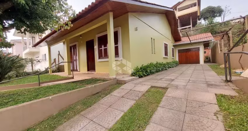 Casa em alvenaria localizada a 4 minutos do centro!
