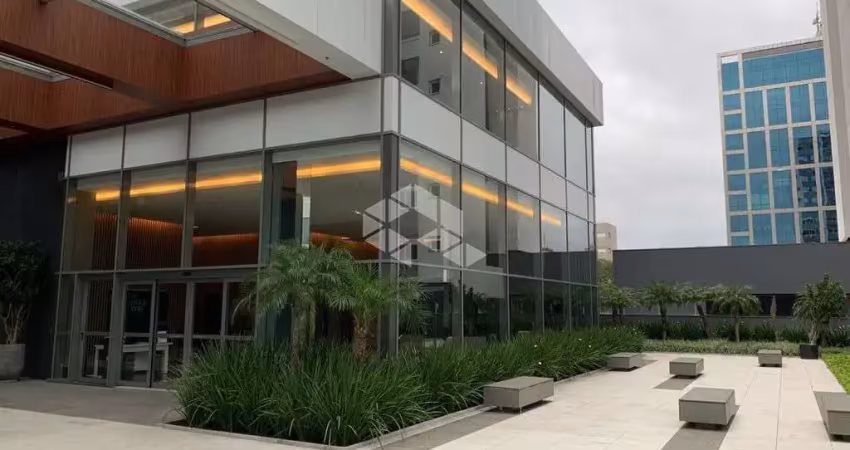 Sala em elegante condomínio comercial ao lado do boulevard assis brasil