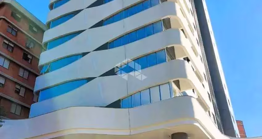 Apartamento 03 dormit. e 03 vagas em frente a praça centenário