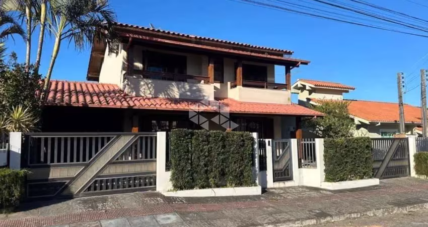 Casa com 6 quartos à venda na São Miguel, 391, Centro, Garopaba