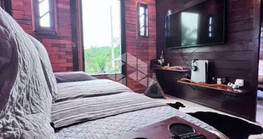 Casa com 03 quartos/dormitórios no bairro Limeira, em Biguaçu- SC