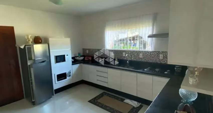 Casa com 3 quartos/dormitórios no bairro Saudade, em Biguaçu/SC