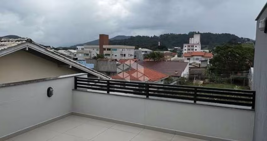 Casa com 3 quartos/dormitórios no bairro Aririú, em Palhoça- SC