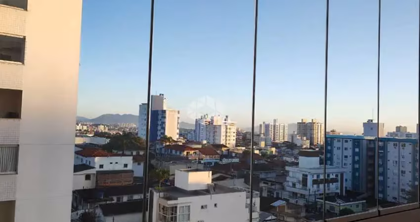 Apartamento com 2 quartos/dormitórios no bairro barreiros, em são josé- sc
