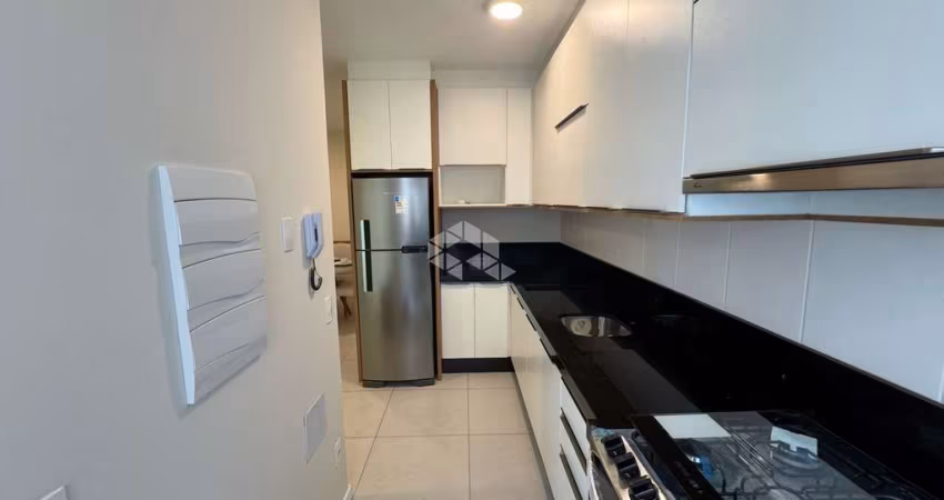 Apartamento com 2 quartos/dormitórios no bairro Centro, em São José- SC