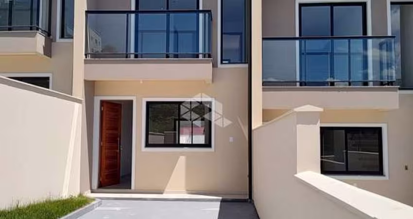 Casa Sobrado com 2 suítes no bairro Areias, em São José- SC