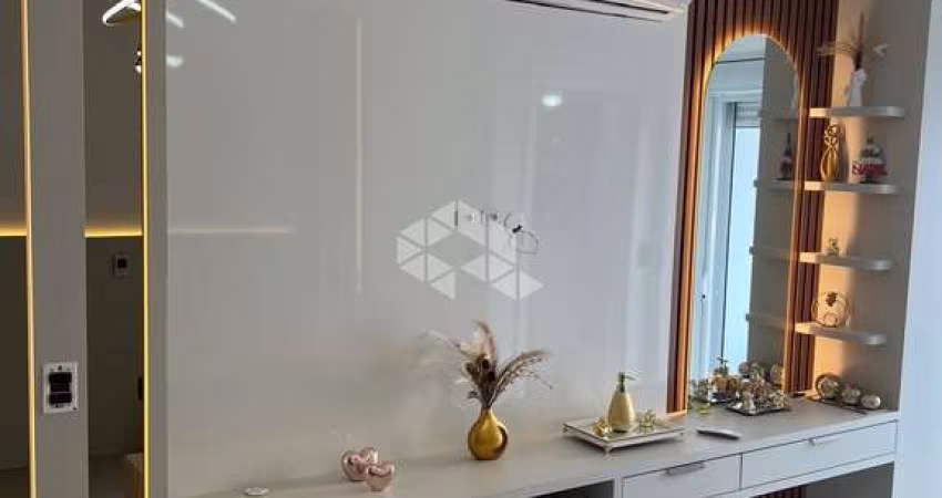 Apartamento com 2 quartos/dormitórios no bairro Barreiros, em São José- SC