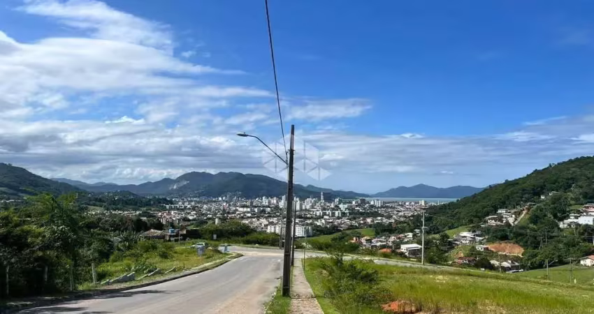 Terreno à venda na Rua Homero de Miranda Gomes, 5, Jardim Janaina, Biguaçu