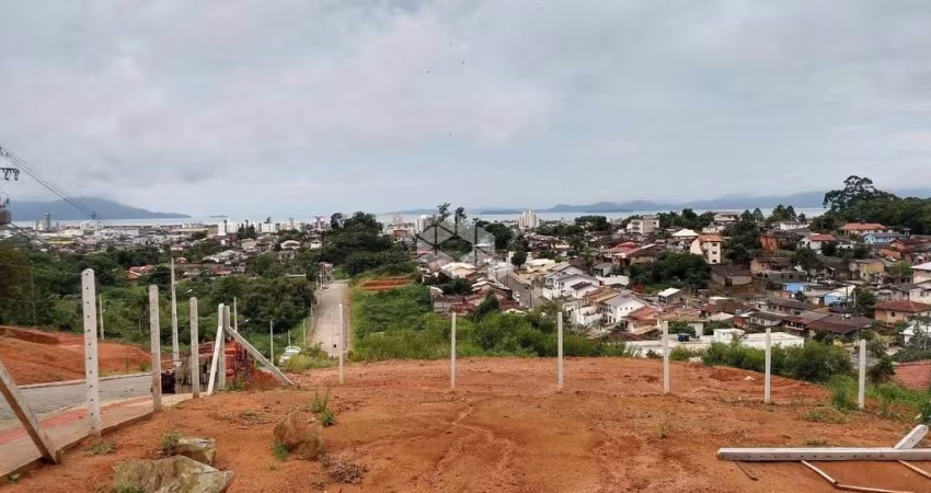 Terreno no bairro Fundos, em Biguaçu- SC
