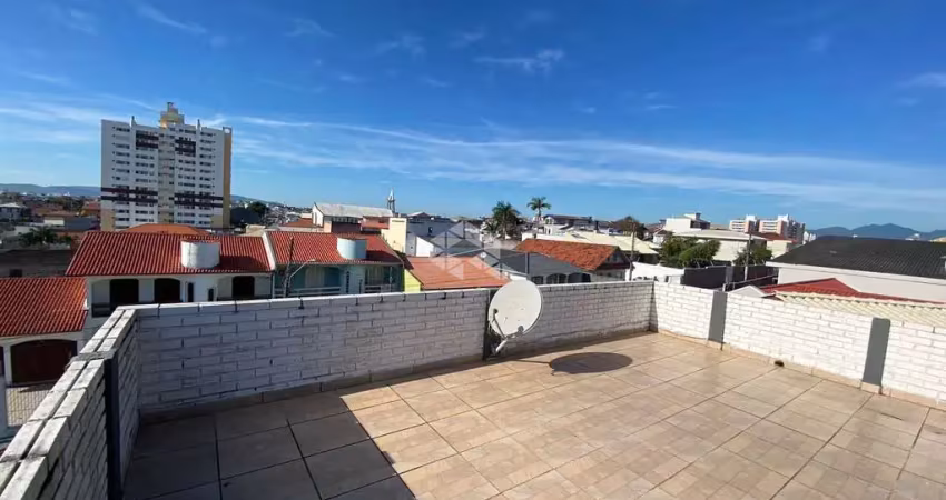 Casa com 4 quartos/dormitórios no bairro barreiros, em são josé- sc