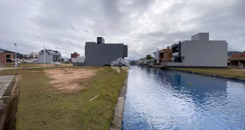 Terreno em condomínio fechado à venda na Avenida Deltaville, 301, Beira Rio, Biguaçu