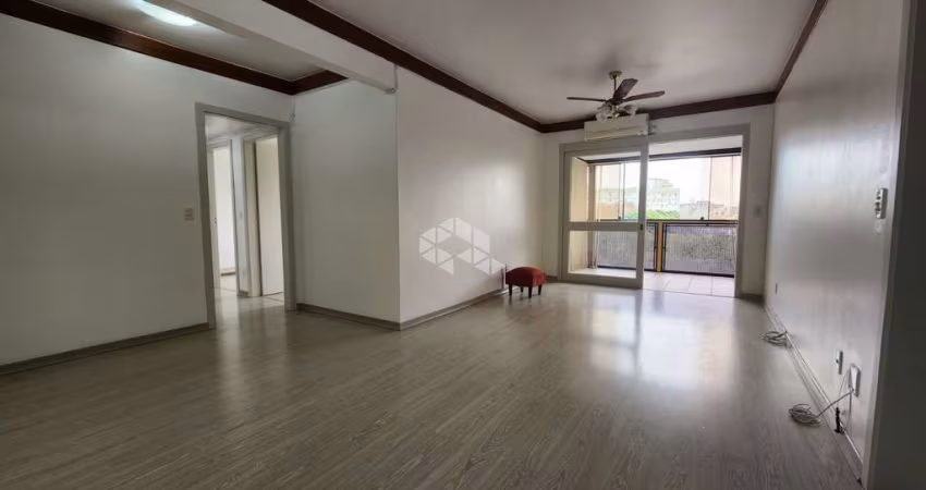 Apartamento de 3 dormitórios/quartos no Menino Deus com vaga de garagem