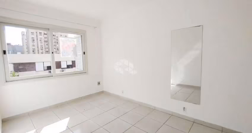 1 dorm. amplo de frente na lima e silva com varanda