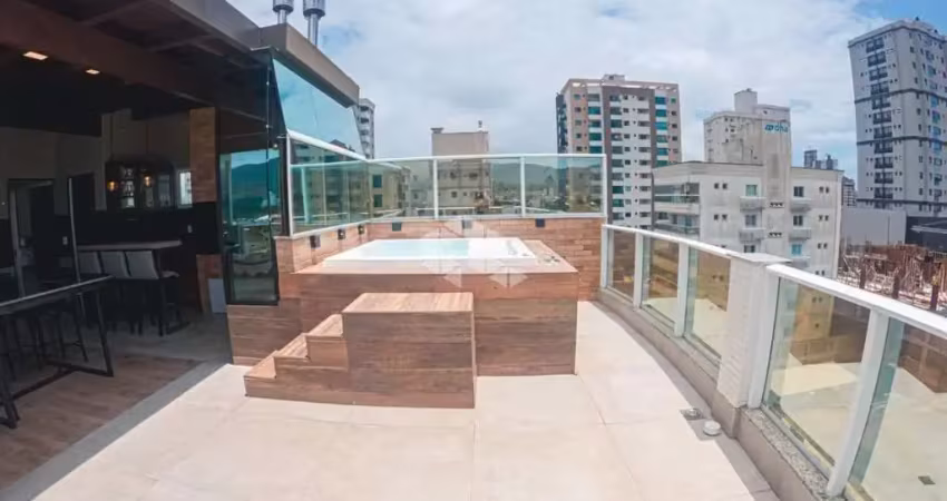 Apartamento tríplex com três quartos mobiliado em perequê porto belo sc