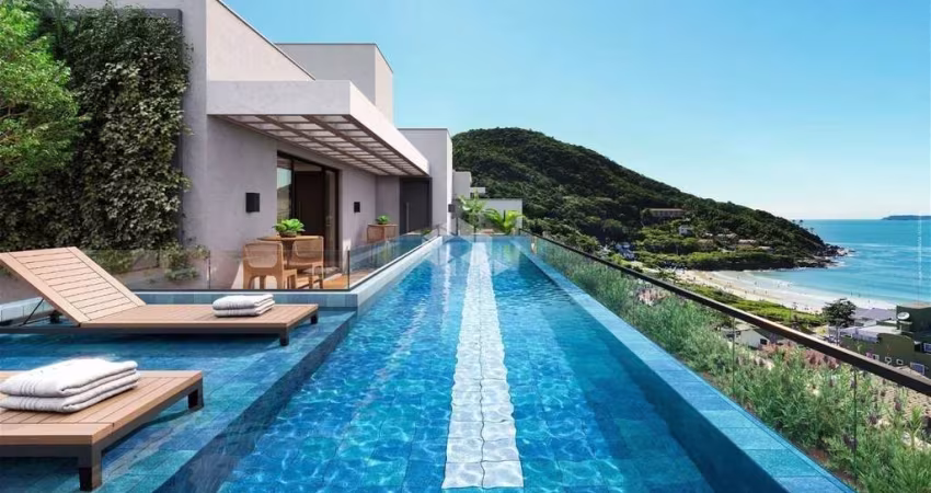 Casa com três quartos e vista mar em Quatro Ilhas Bombinhas SC