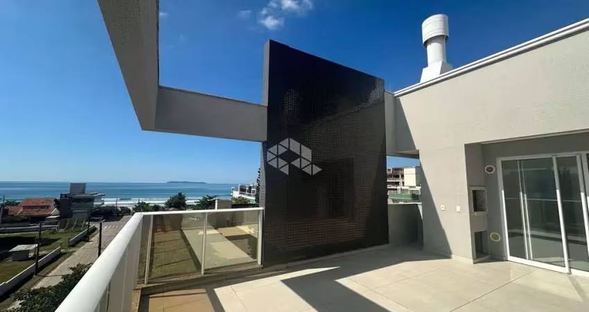 Cobertura duplex com três suítes vista mar em canto grande/ bombinhas sc