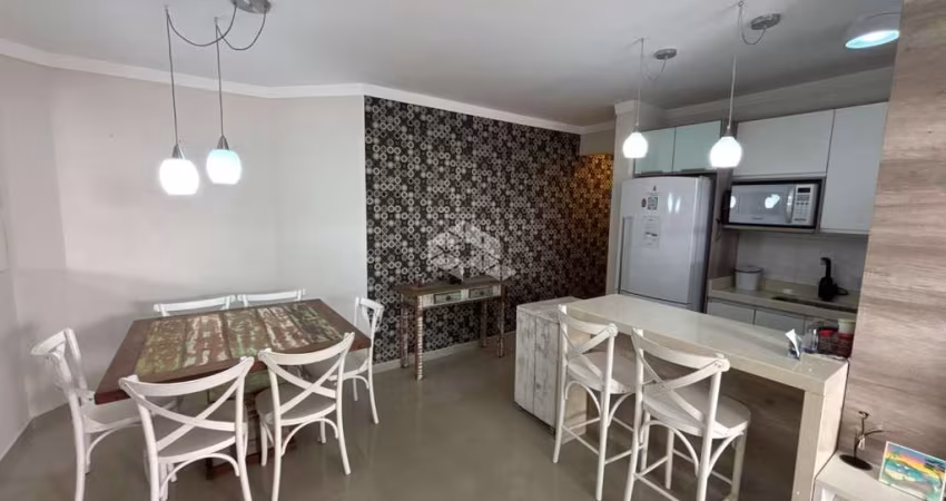 Apartamento apenas 70 metros da Praia de Bombas Mobiliado