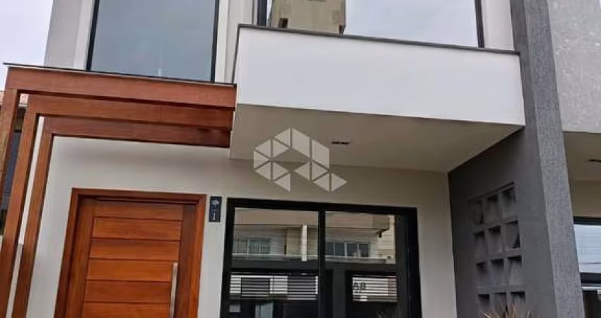 Sobrado Duplex com Duas Suítes no Canto Grande em Bombinhas SC.
