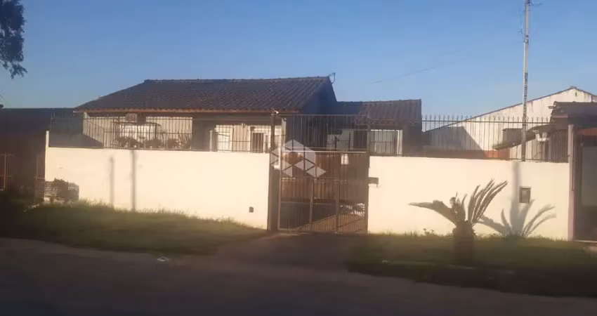 Casa 2 dormitórios com  61,60m²  bairro Umbu Alvorada