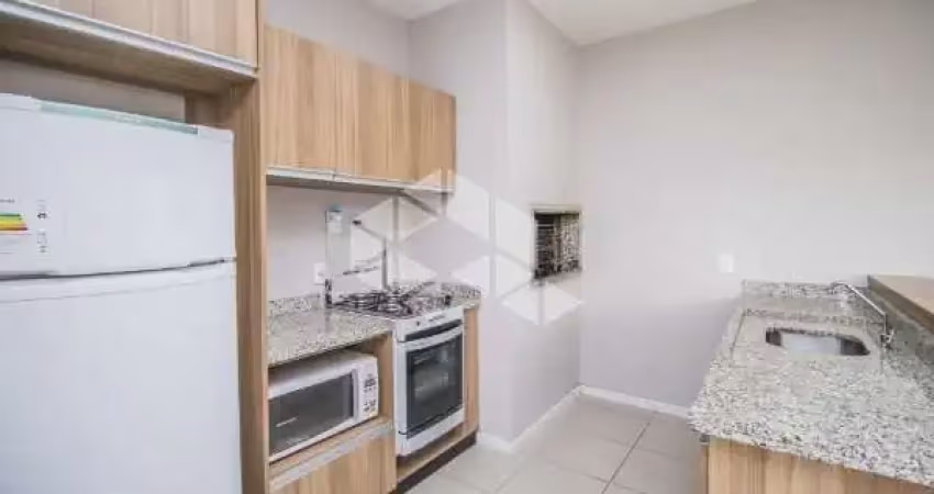 Apartamento semi mobiliado de 02 dormitórios com 50m² privativos com vaga próximo ao partenon