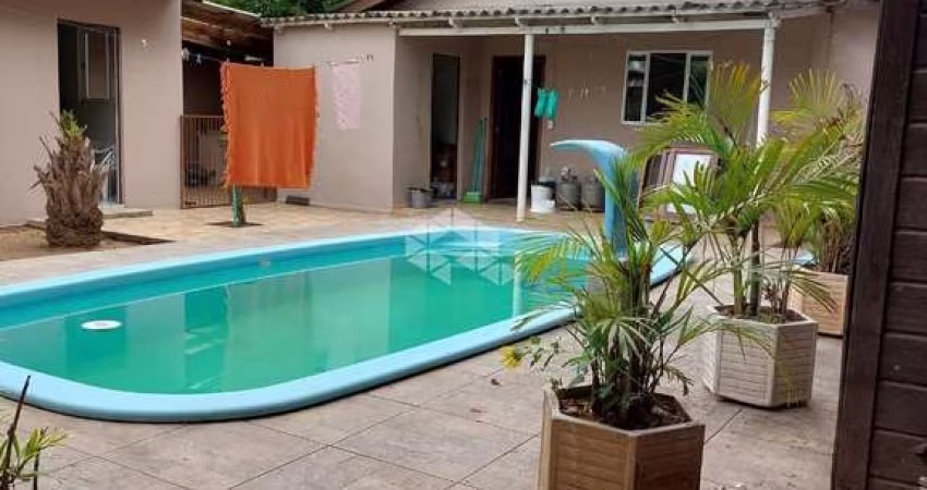 Casa térrea 3 dormitórios na Medianeira
